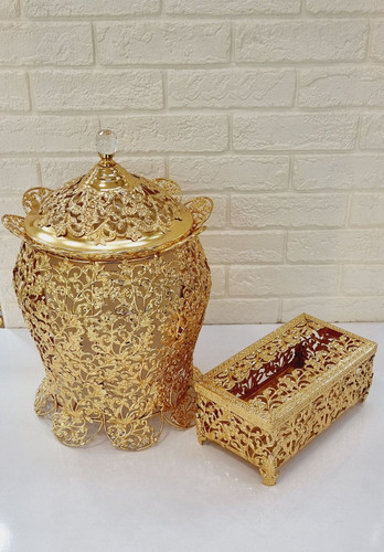 سطل و جادستمال اماراتی