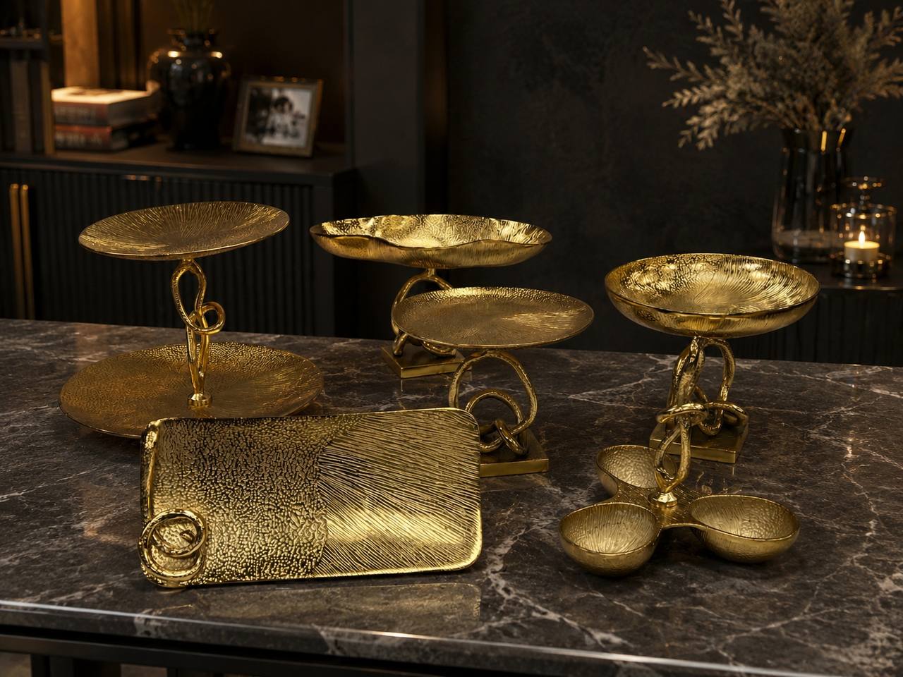 سرویس پذیرایی  یانگ آلومینیوم
