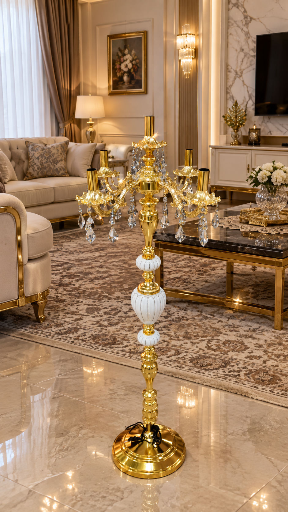 آباژور شمعدان کنار سالنی